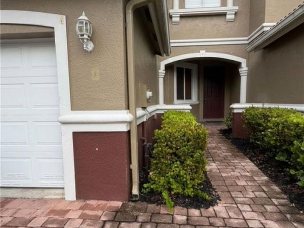 17533 Laurel Grove CT , FORT MYERS, FL 33967
