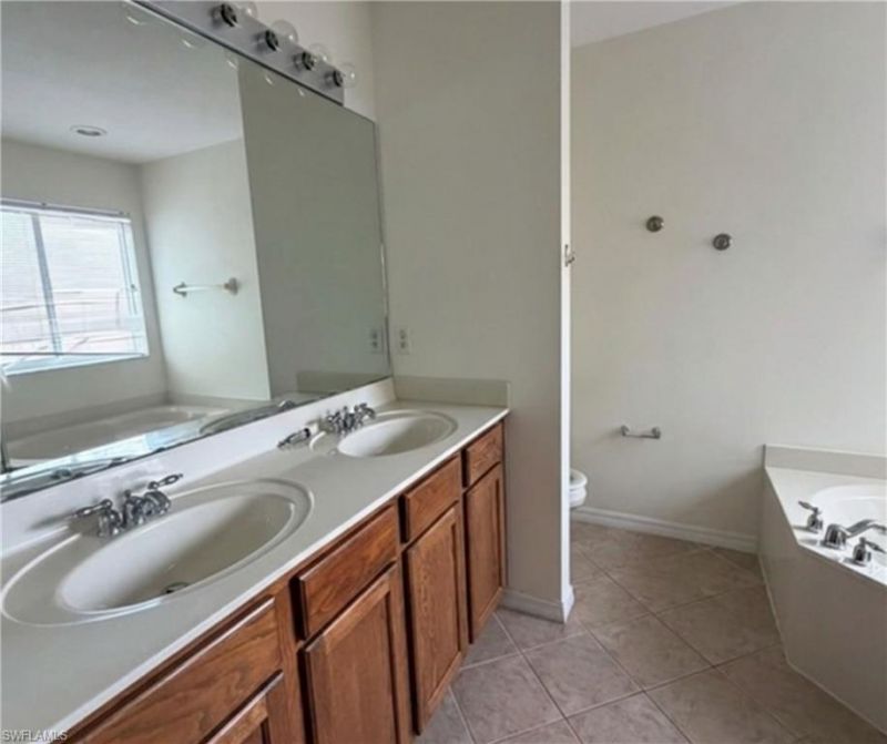 17533 Laurel Grove Ct , Fort Myers, FL 33967 Photo