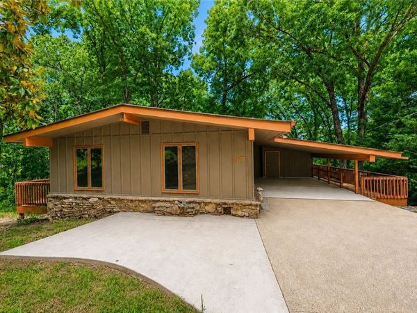 17 Wentworth Drive, Bella Vista, AR 72715
