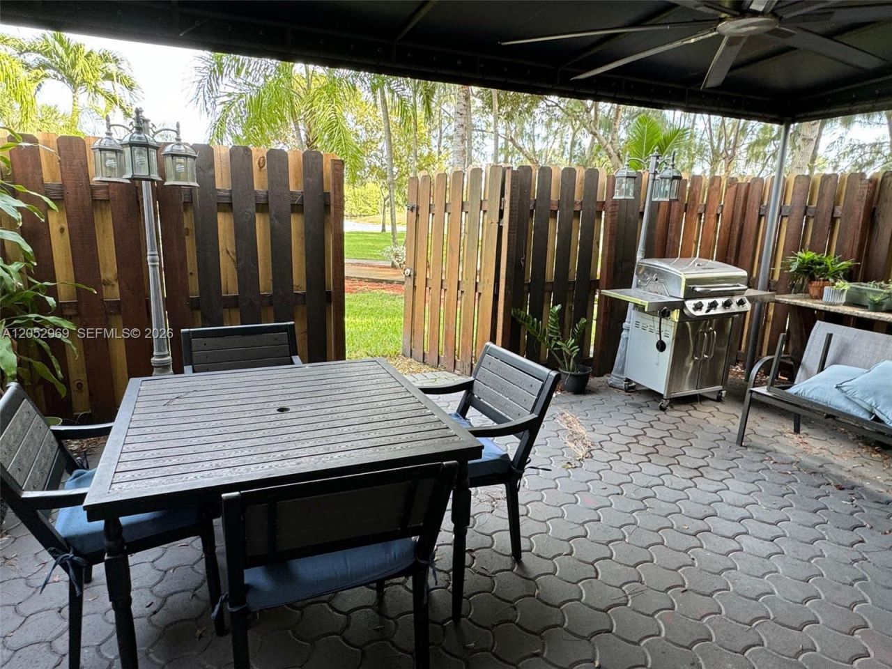 7423 NW 182nd St , Unit 7423, Hialeah, FL 33015 Photo