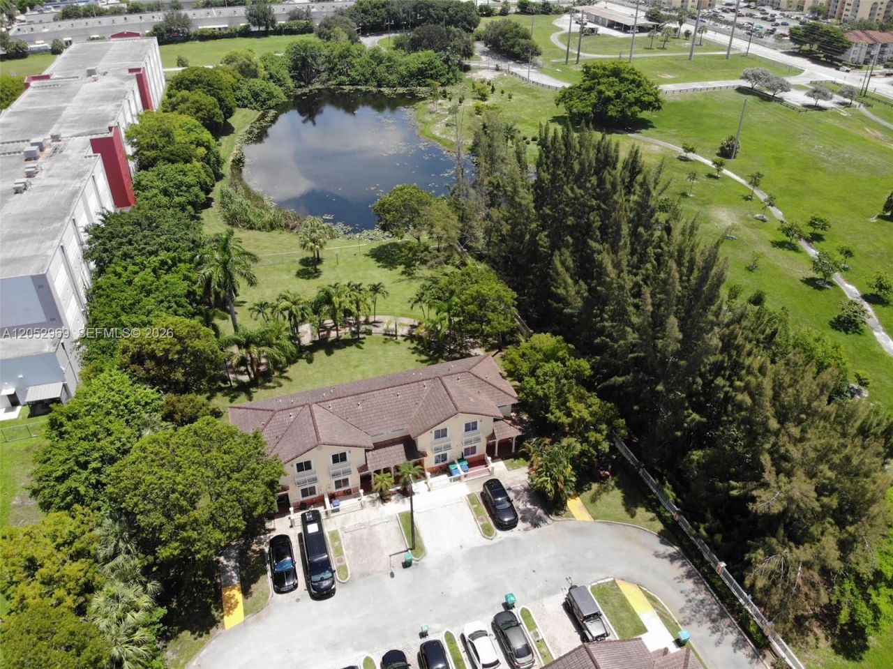 7423 NW 182nd St , Unit 7423, Hialeah, FL 33015 Photo