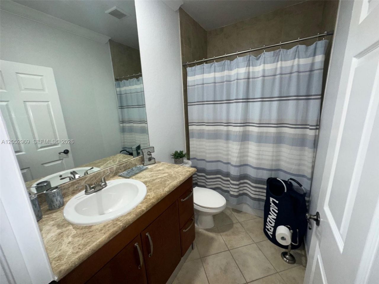 7423 NW 182nd St , Unit 7423, Hialeah, FL 33015 Photo