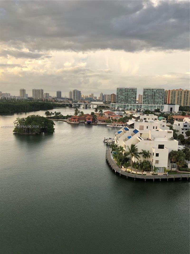 456 Poinciana Dr , Unit 1620, Sunny Isles Beach, FL 33160 Photo