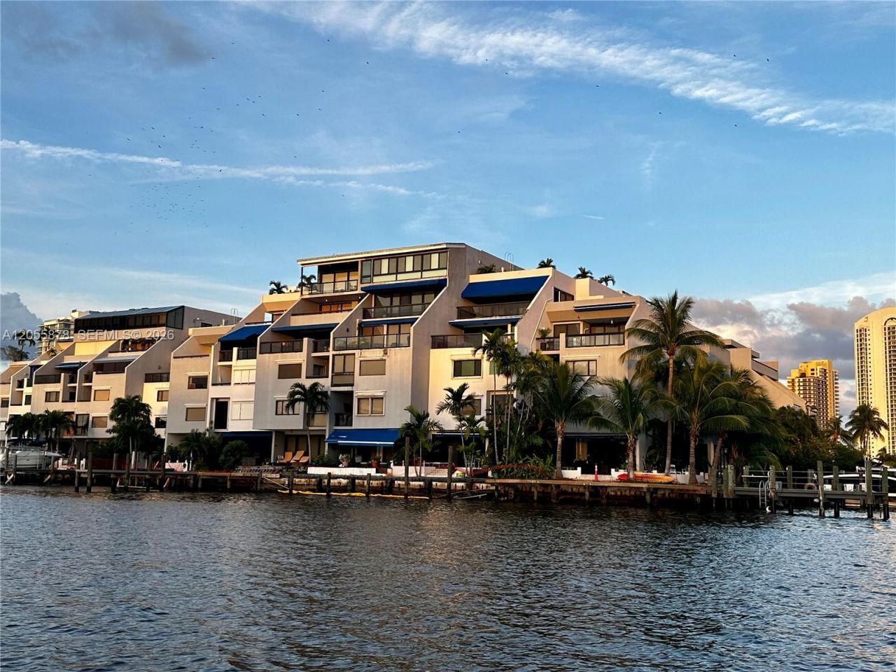 456 Poinciana Dr , Unit 1620, Sunny Isles Beach, FL 33160 Photo