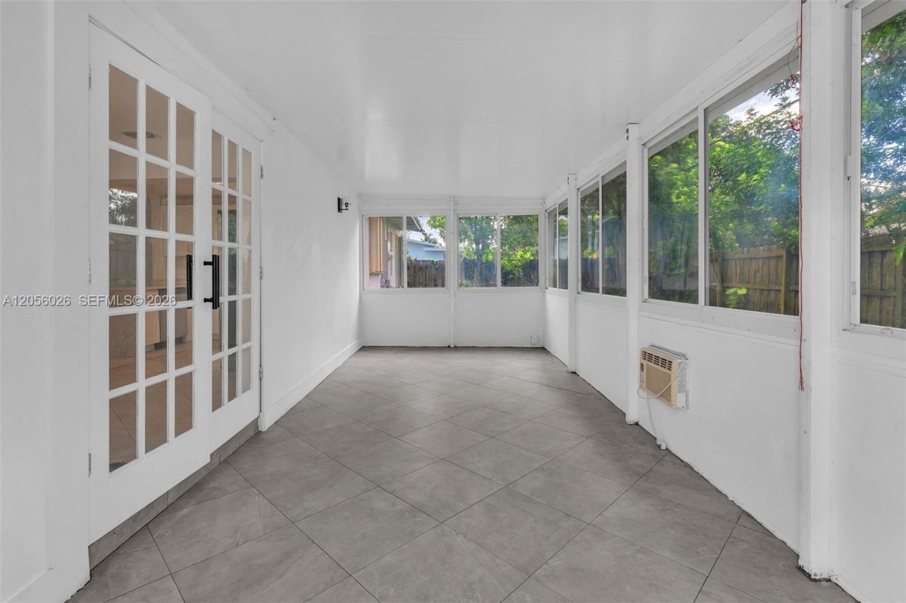 1640 NE 33rd St, Pompano Beach, FL 33064 Photo