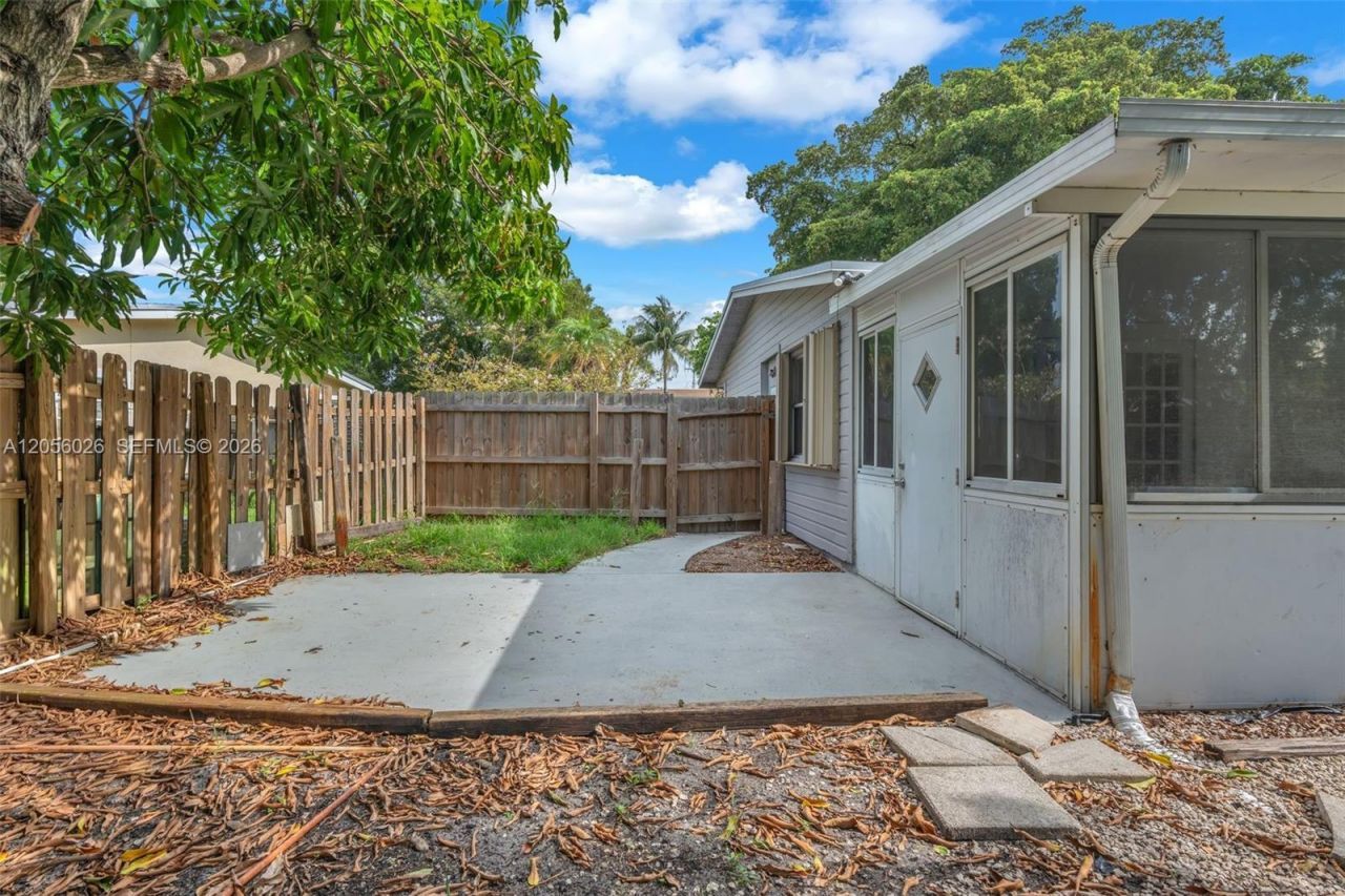 1640 NE 33rd St, Pompano Beach, FL 33064 Photo