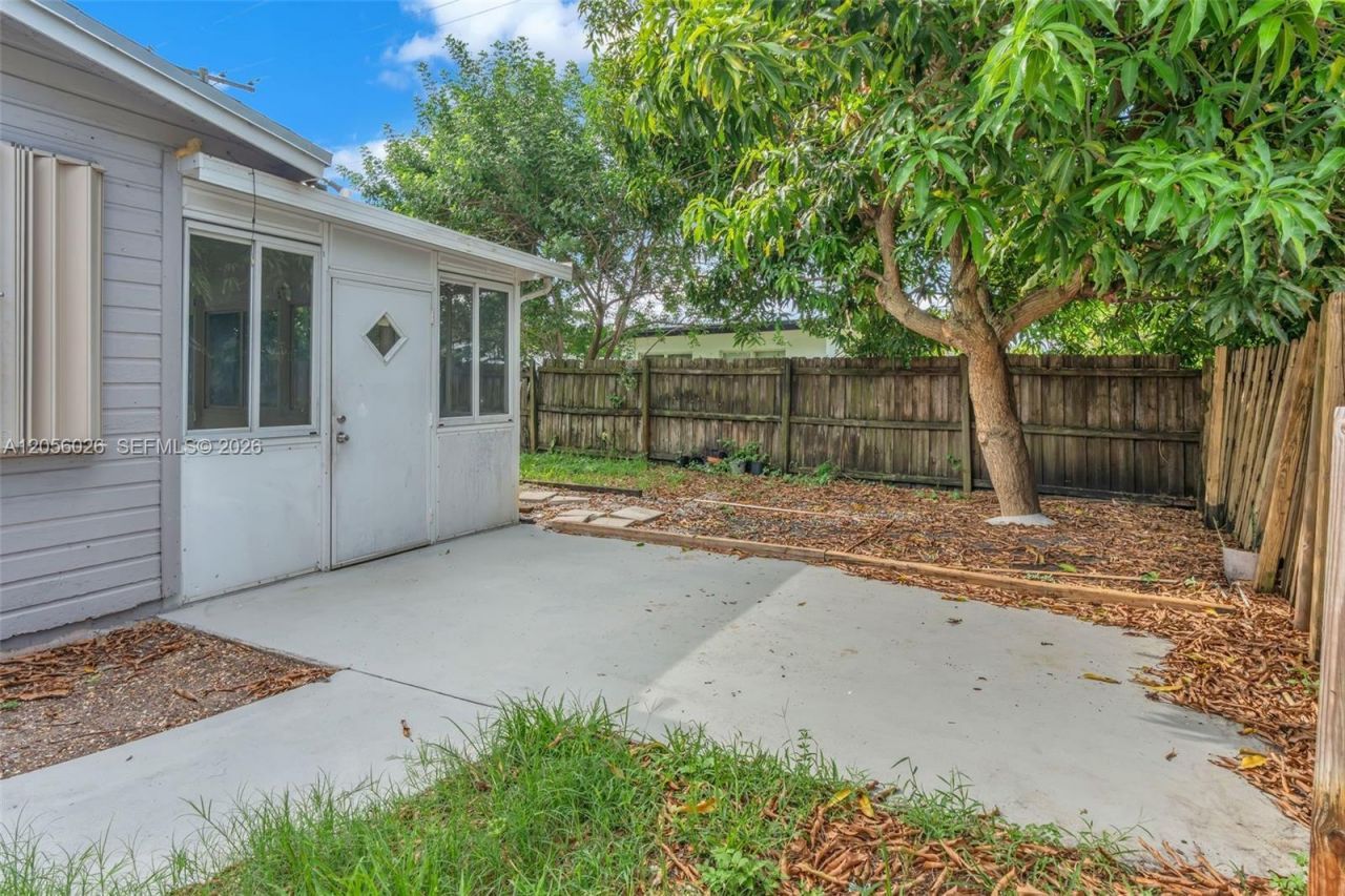 1640 NE 33rd St, Pompano Beach, FL 33064 Photo