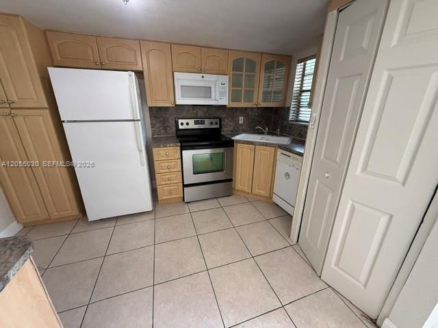 3750 NW 115th Way , Unit 2-1, Coral Springs, FL 33065 Photo