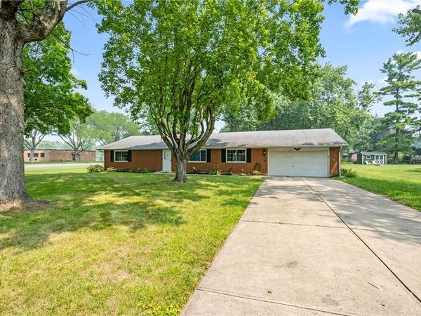 3594 Jonathon Drive, Beavercreek, OH 45434