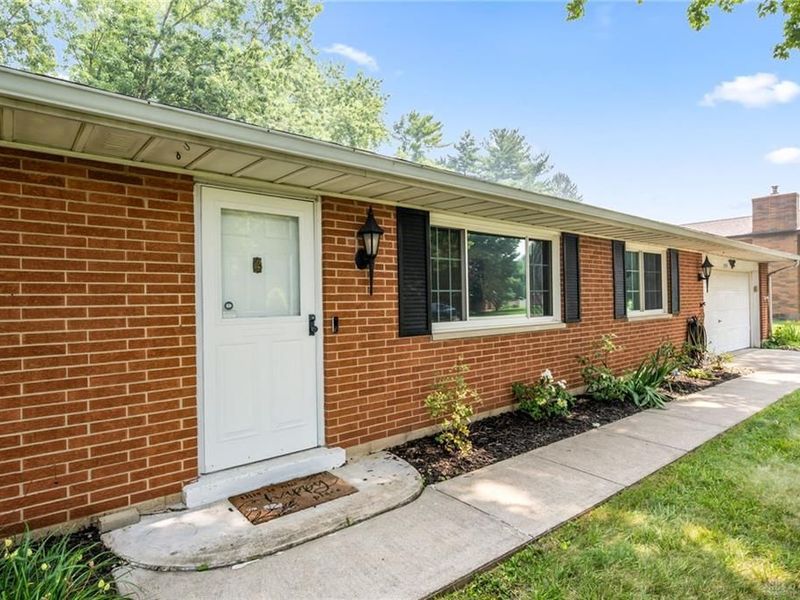 3594 Jonathon Drive, Beavercreek, OH 45434 Photo 3