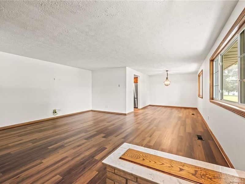 3594 Jonathon Drive, Beavercreek, OH 45434 Photo 4