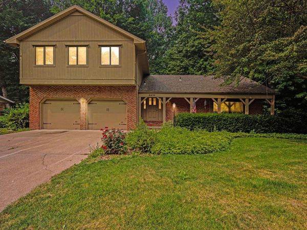 4410 Laurel Drive, St. Joseph, MI 49085