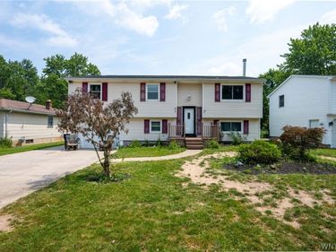 14 E Park Drive , Lockport, NY 14094