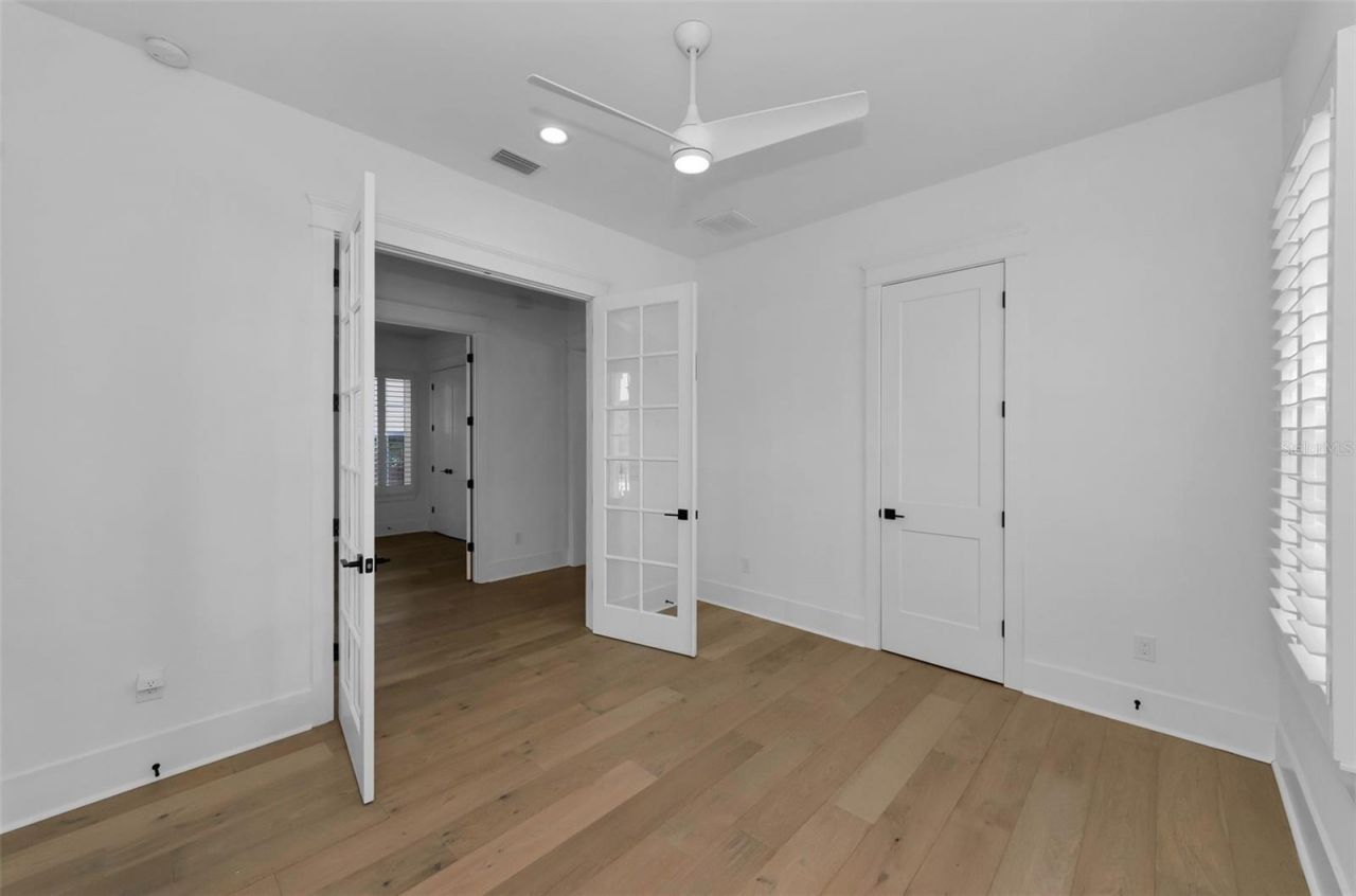2550 Dartmouth Avenue N, Saint Petersburg, FL 33713 Photo