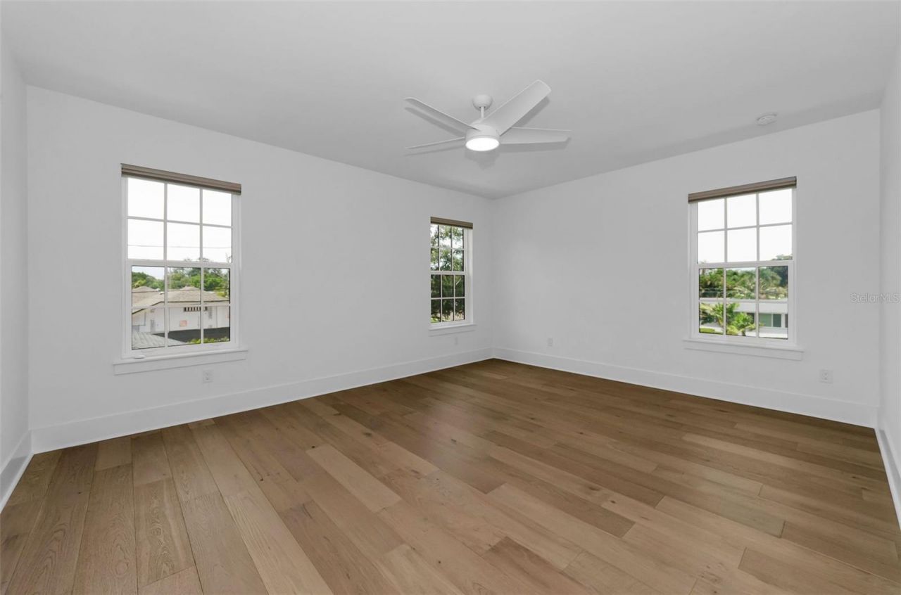 2550 Dartmouth Avenue N, Saint Petersburg, FL 33713 Photo