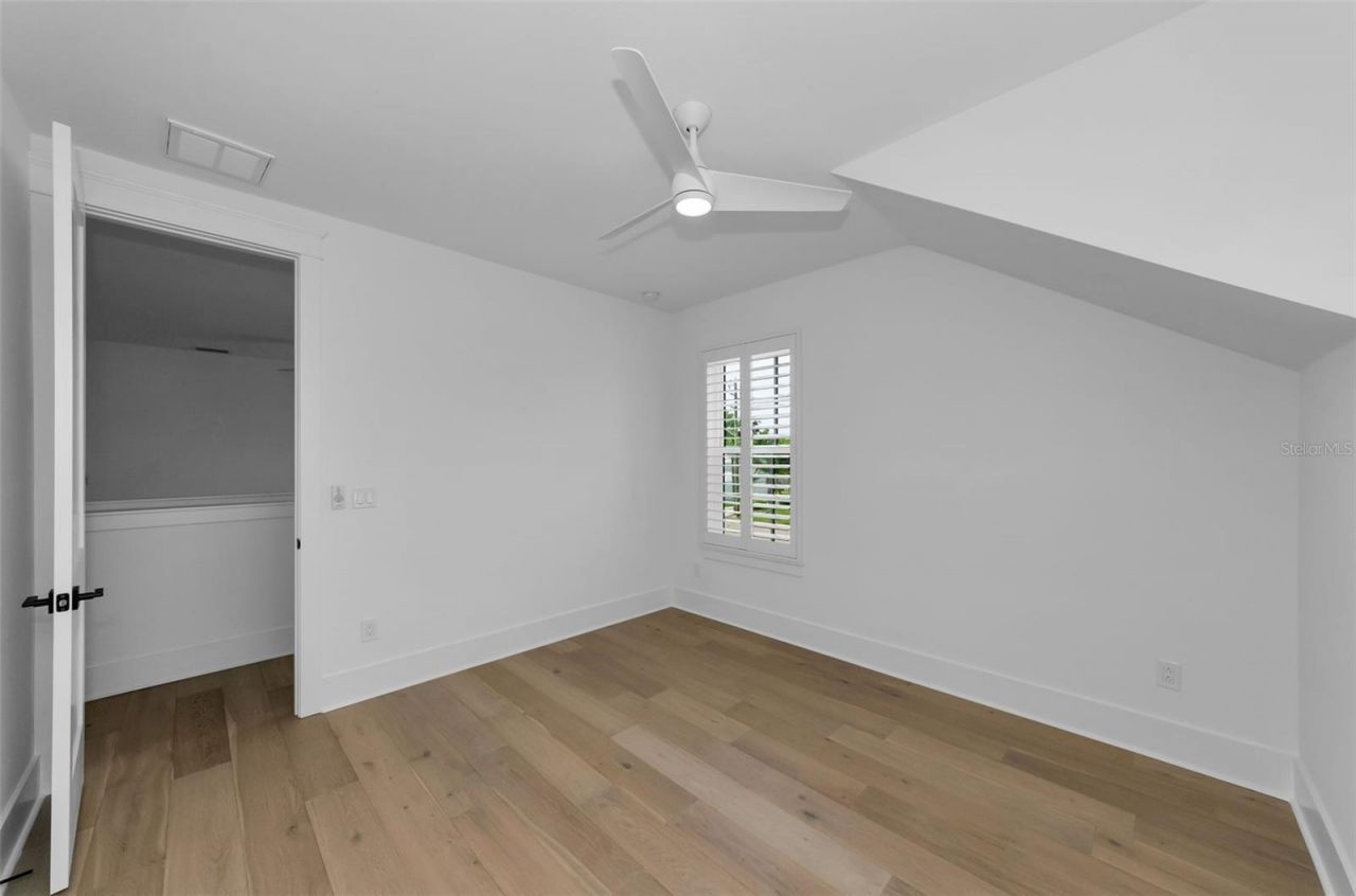 2550 Dartmouth Avenue N, Saint Petersburg, FL 33713 Photo