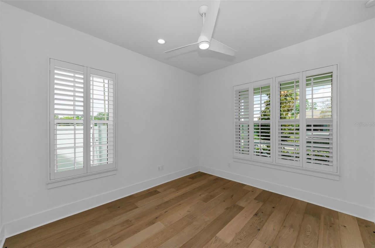 2550 Dartmouth Avenue N, Saint Petersburg, FL 33713 Photo