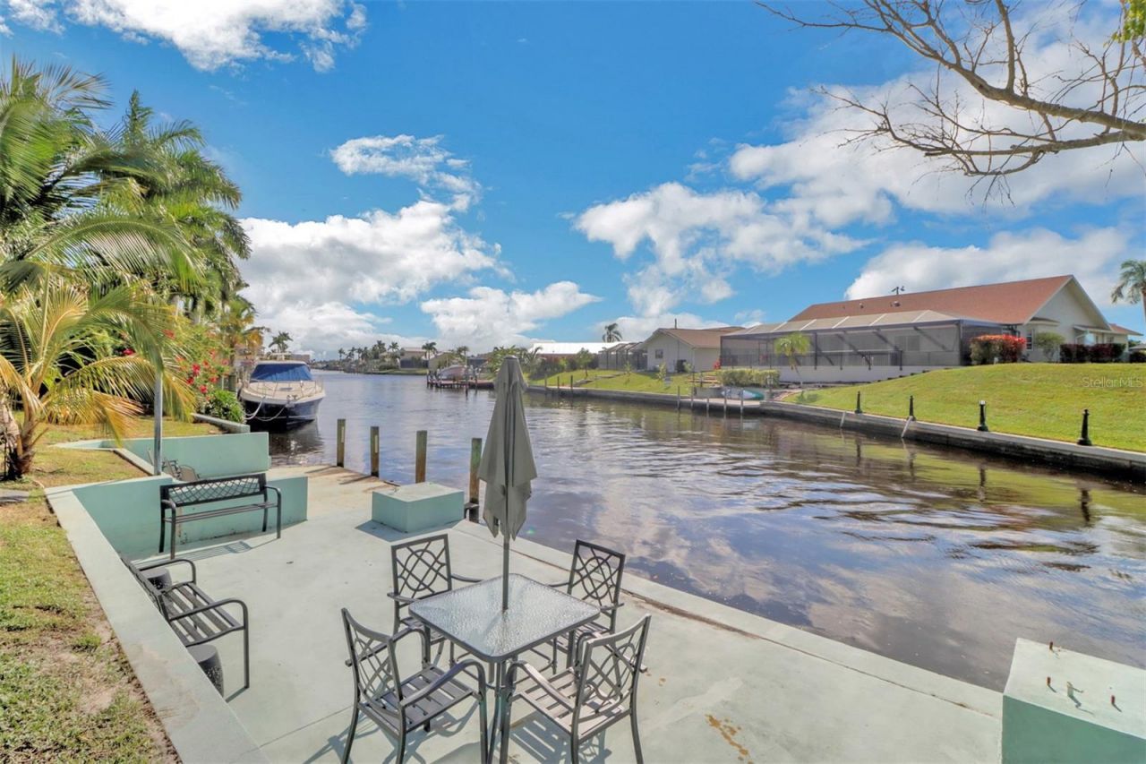 4800 SW 12th Place, Cape Coral, FL 33914 Photo