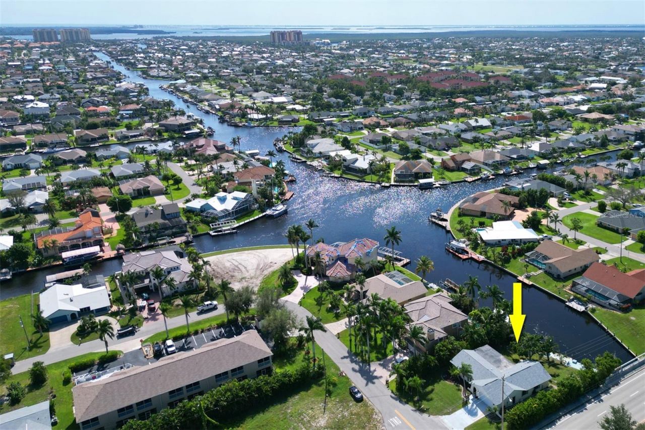 4800 SW 12th Place, Cape Coral, FL 33914 Photo