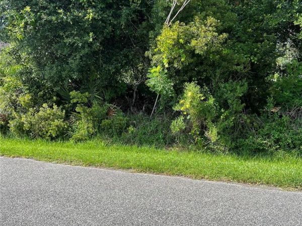 10 BUFFALO MEADOW LANE , PALM COAST, FL 32137