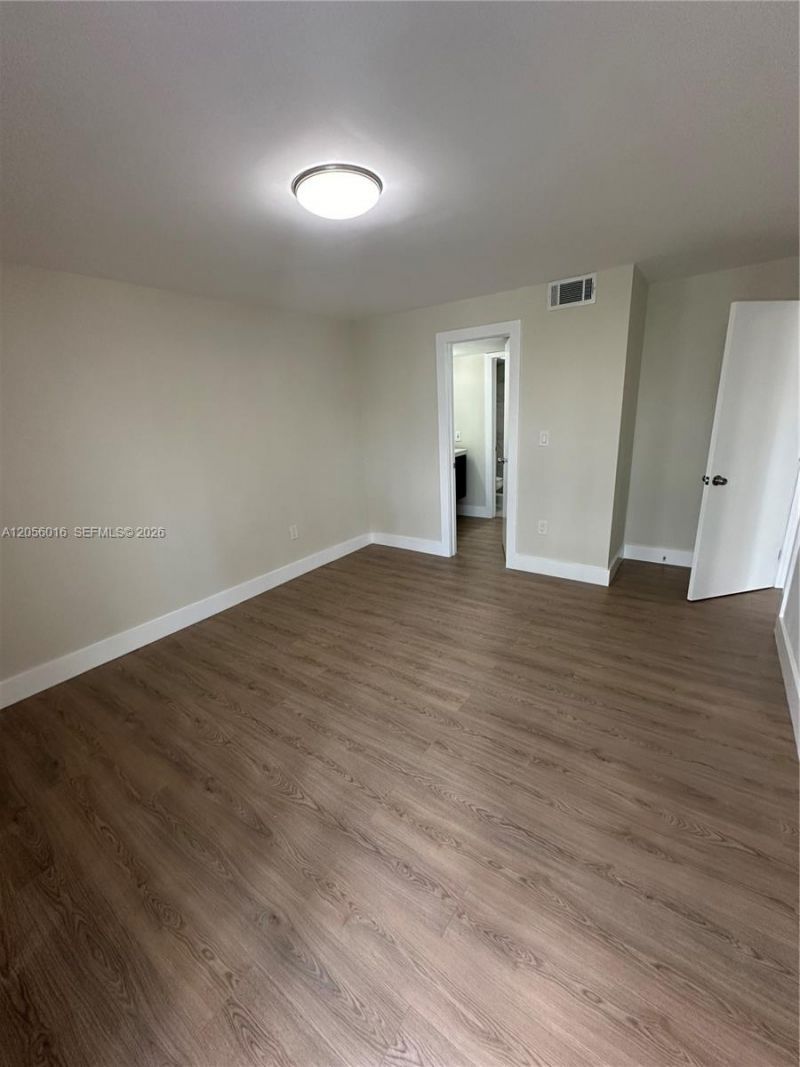 10090 NW 80th Ct , Unit 1421, Hialeah Gardens, FL 33016 Photo