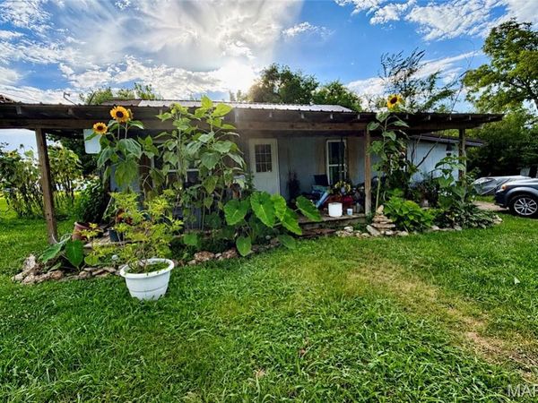 1023 Thomasville Road , Houston, MO 65483