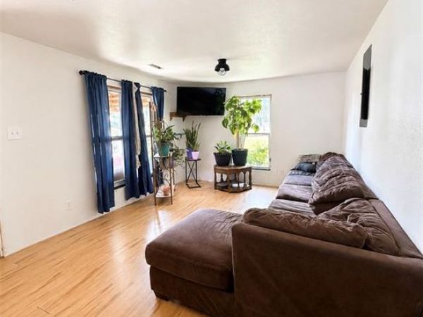 1023 Thomasville Road, Houston, MO 65483