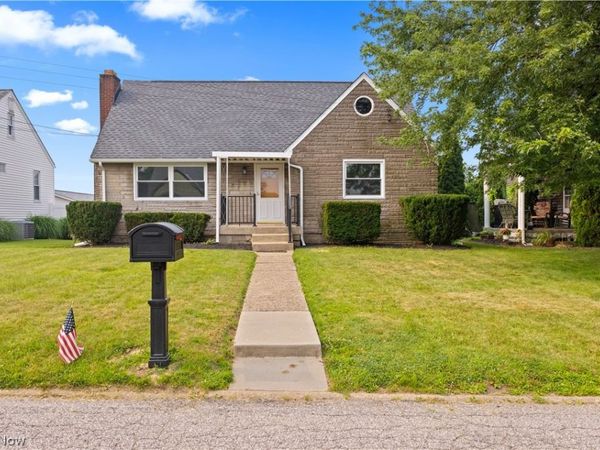 107 Clearview Avenue , Weirton, WV 26062
