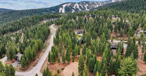 2301 Overlook Place , Truckee, CA 96161 Photo
