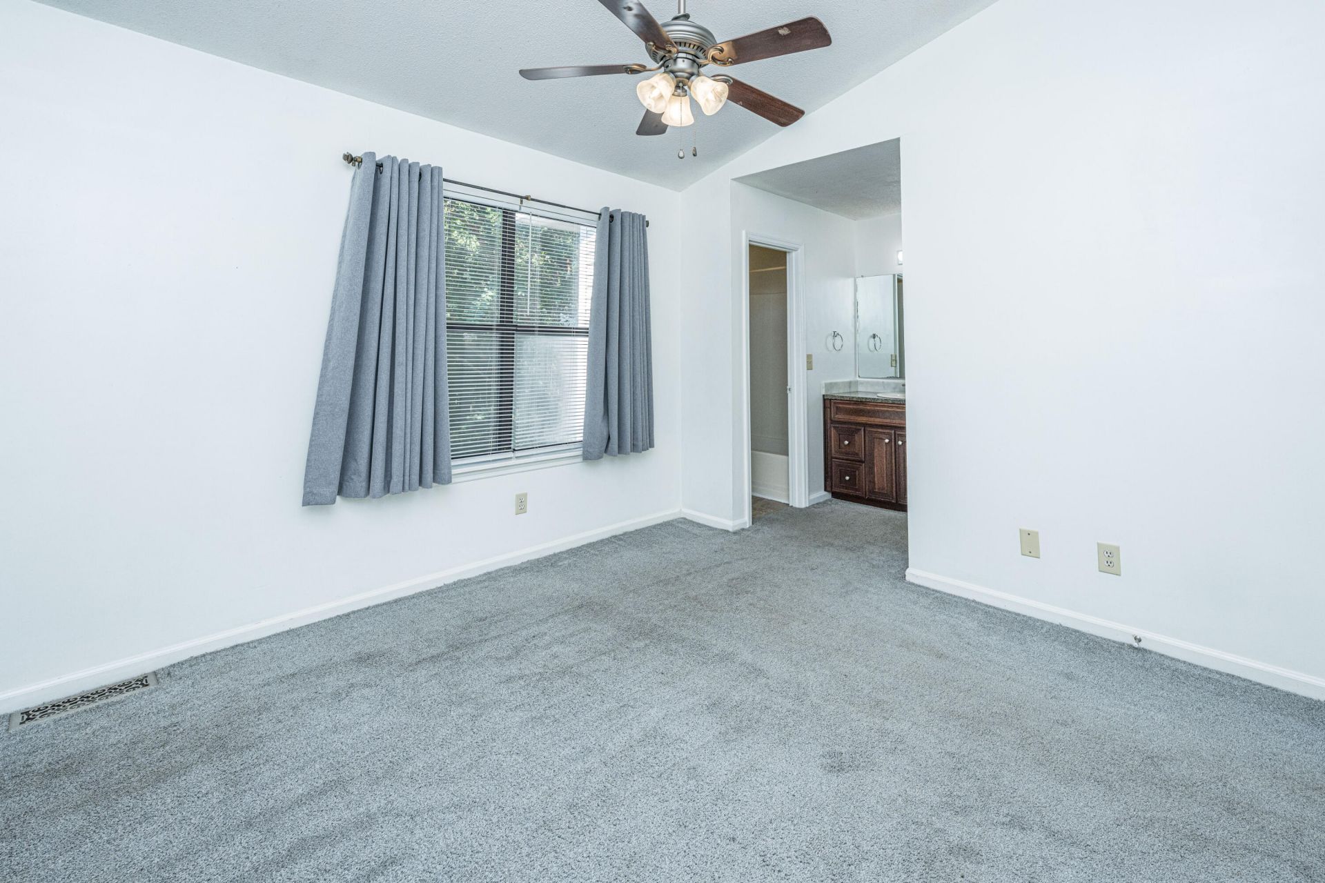 235 Pine Shadow Drive Photo 13