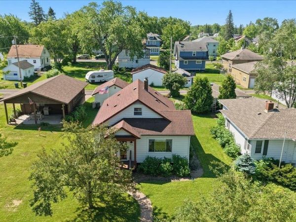 816 N 19th St, Superior, WI 54880