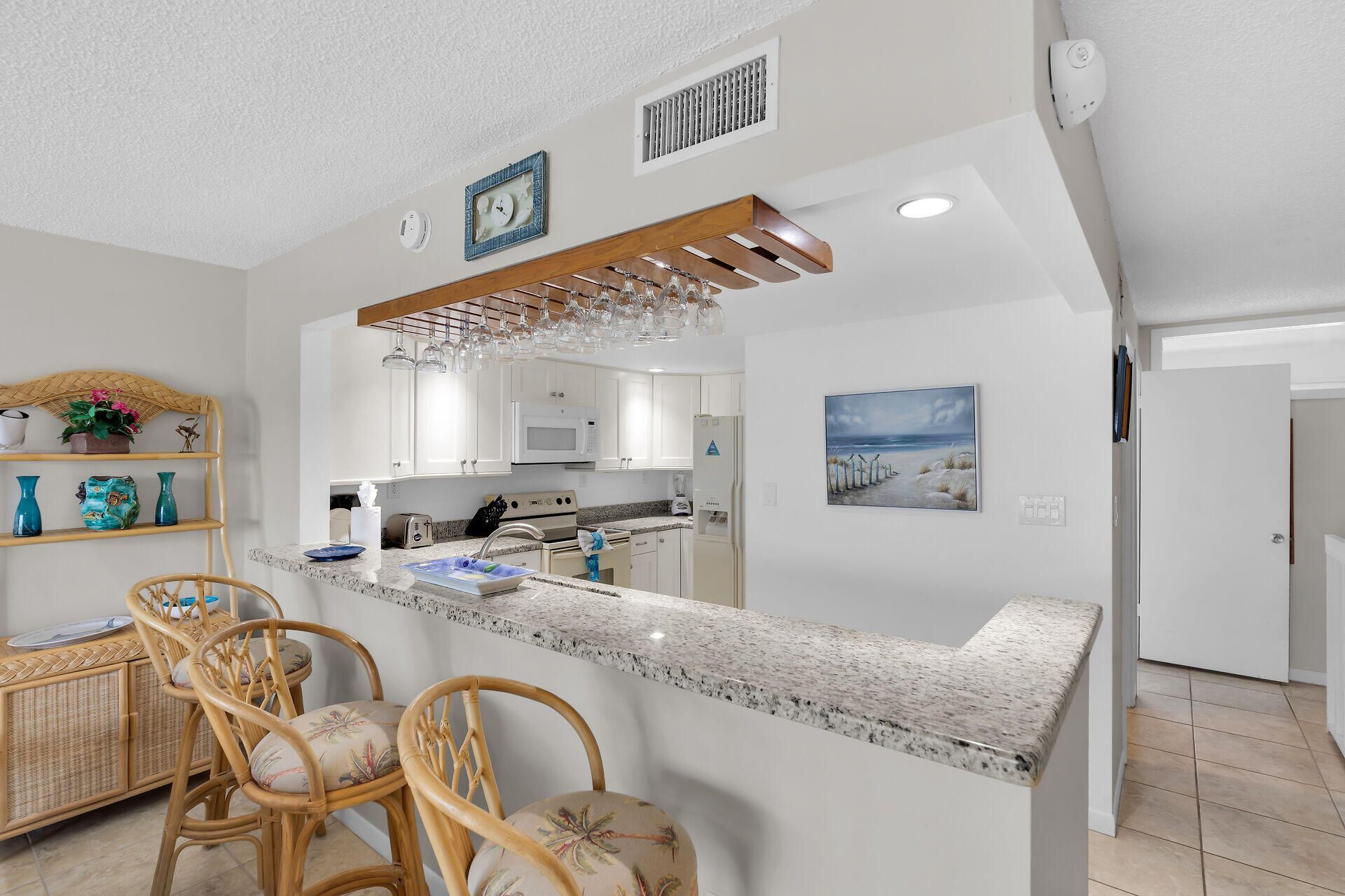 95 Coco Plum Drive, Unit 2D, Marathon, FL 33050 Photo