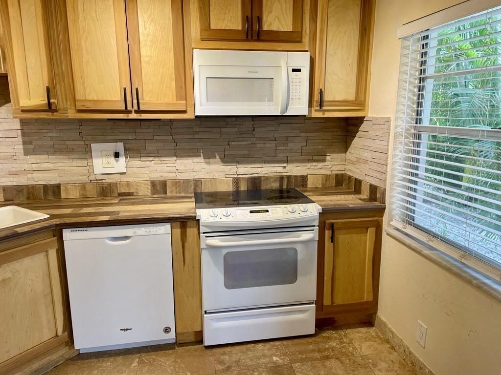 340 NW 19th Street, Unit 1050, Boca Raton, FL 33432 Photo