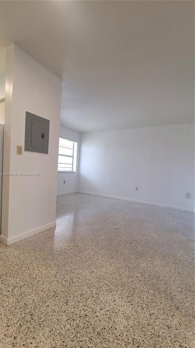 34 E 21st St , Unit 19, Hialeah, FL 33010 Photo