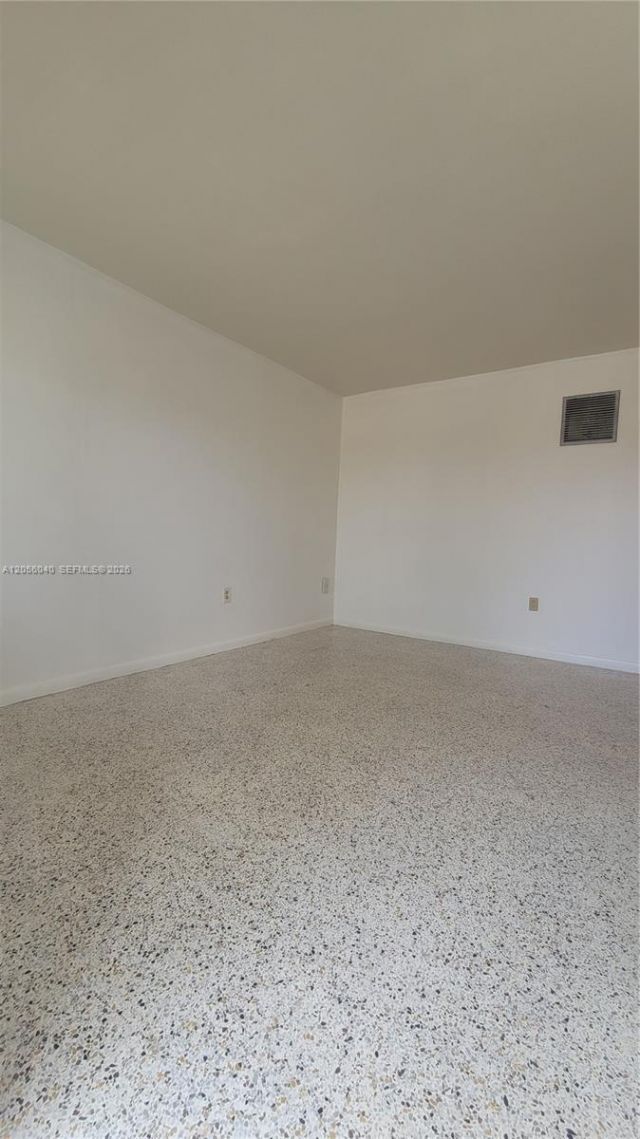 34 E 21st St , Unit 19, Hialeah, FL 33010 Photo