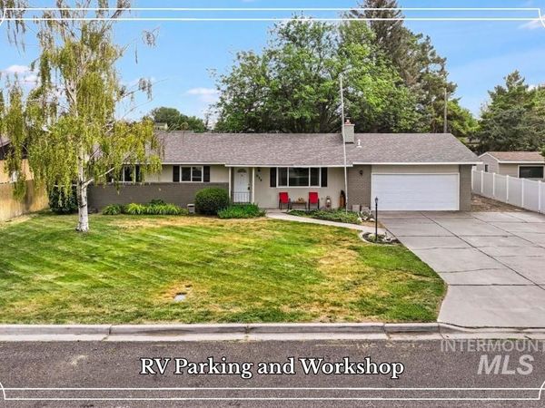 679 Crestview Dr, Twin Falls, ID 83301