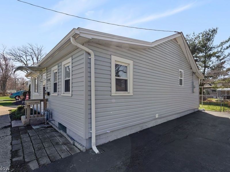 260 Courtland Boulevard, Eastlake, OH 44095 Photo 26