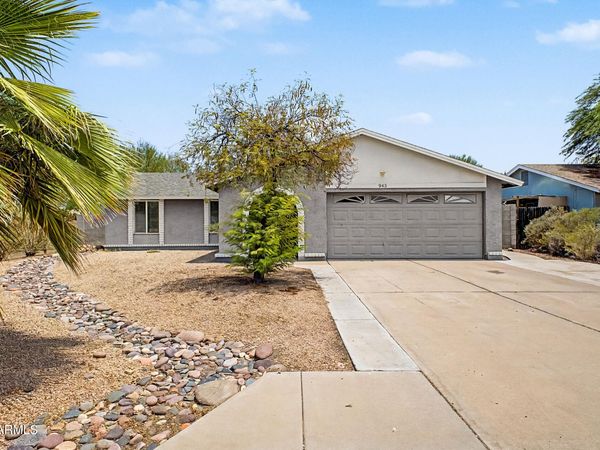 945 N CENTRAL Drive, Chandler, AZ 85224