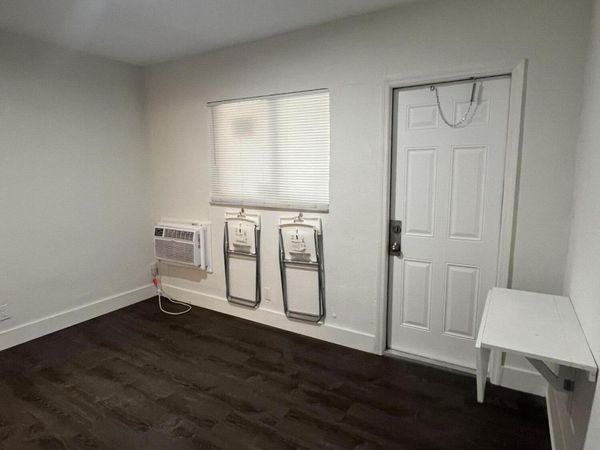 2300 NW 6th Street, Unit 4, Fort Lauderdale, FL 33311