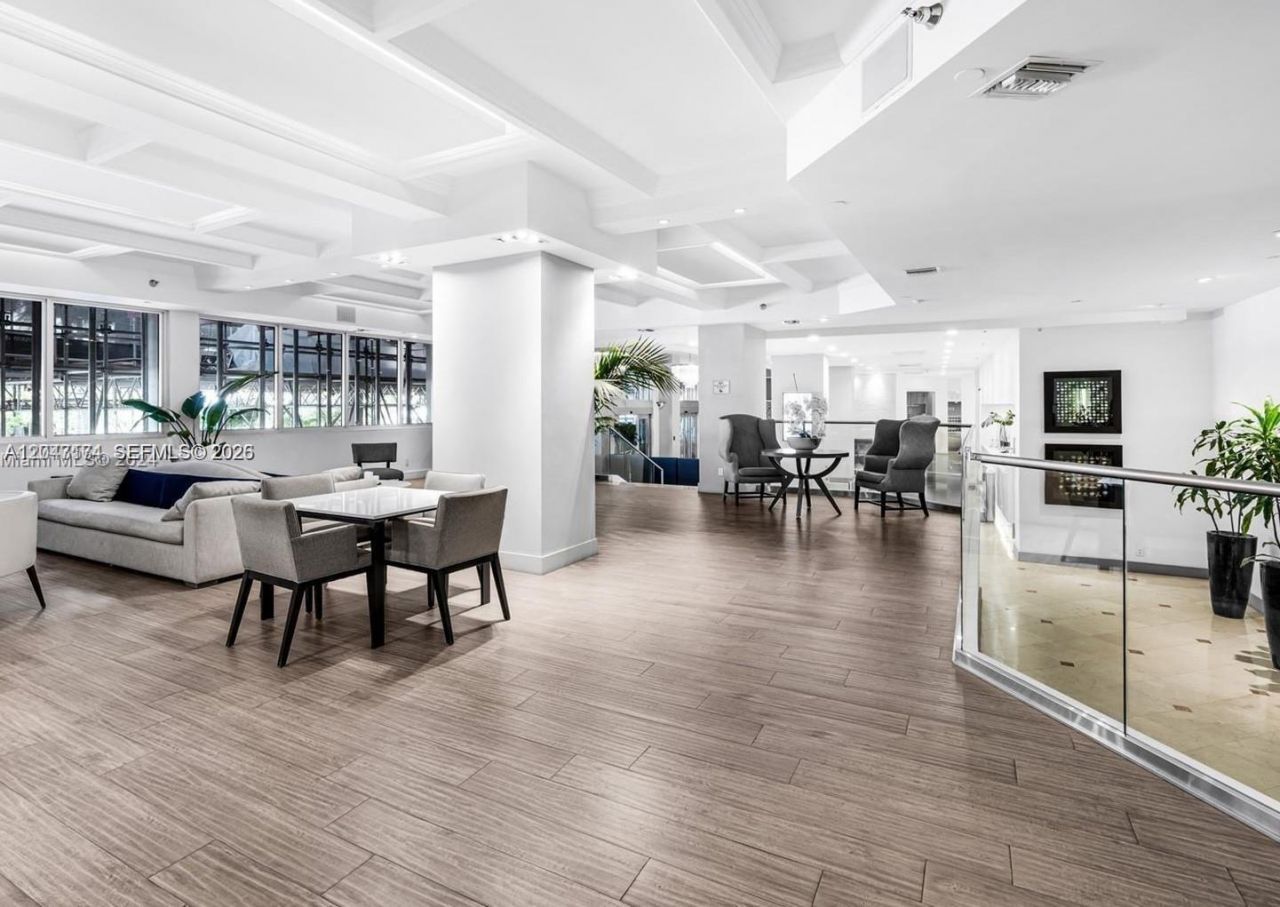 100 Lincoln Rd , Unit 1031, Miami Beach, FL 33139 Photo