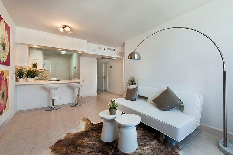 100 Lincoln Rd , Unit 1031, Miami Beach, FL 33139 Photo