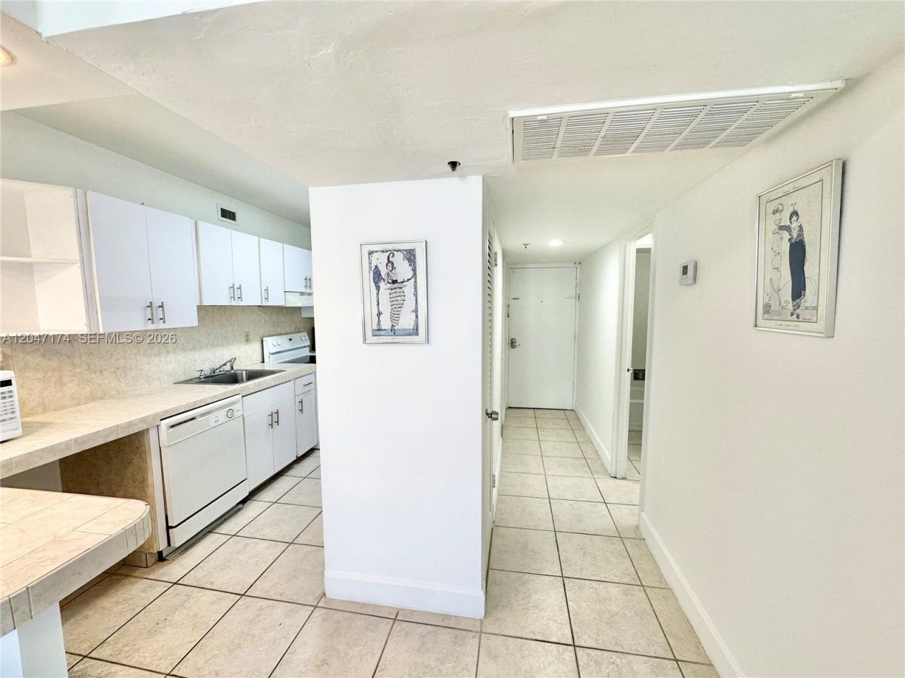 100 Lincoln Rd , Unit 1031, Miami Beach, FL 33139 Photo
