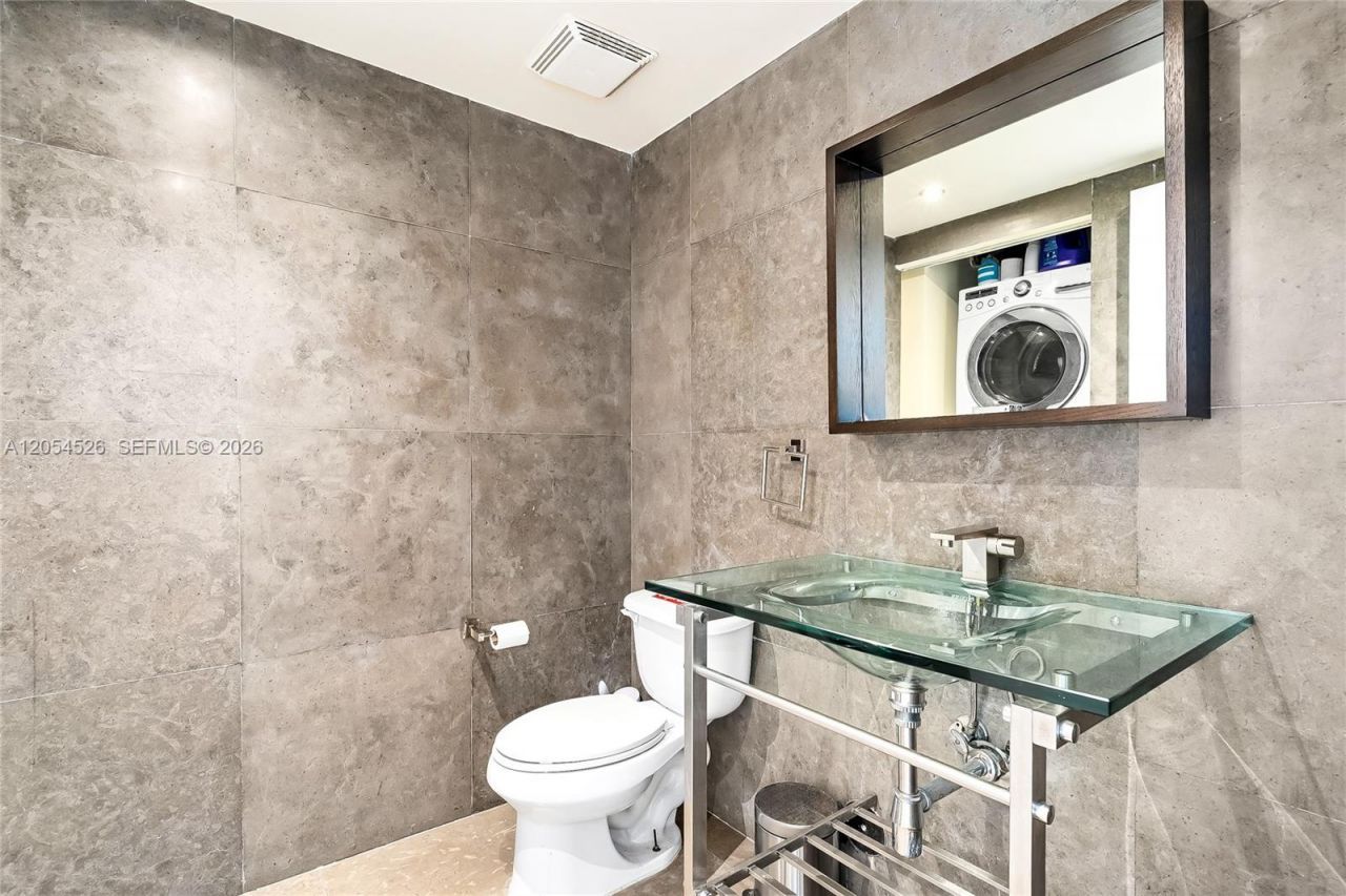 690 SW 1st Ct, Unit 1019, Miami, FL 33130 Photo