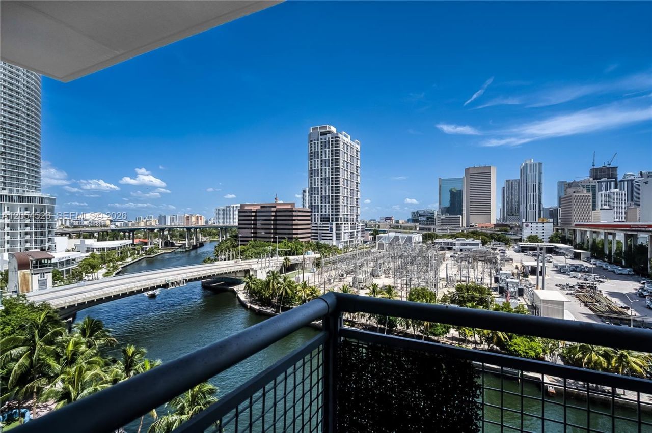 690 SW 1st Ct, Unit 1019, Miami, FL 33130 Photo