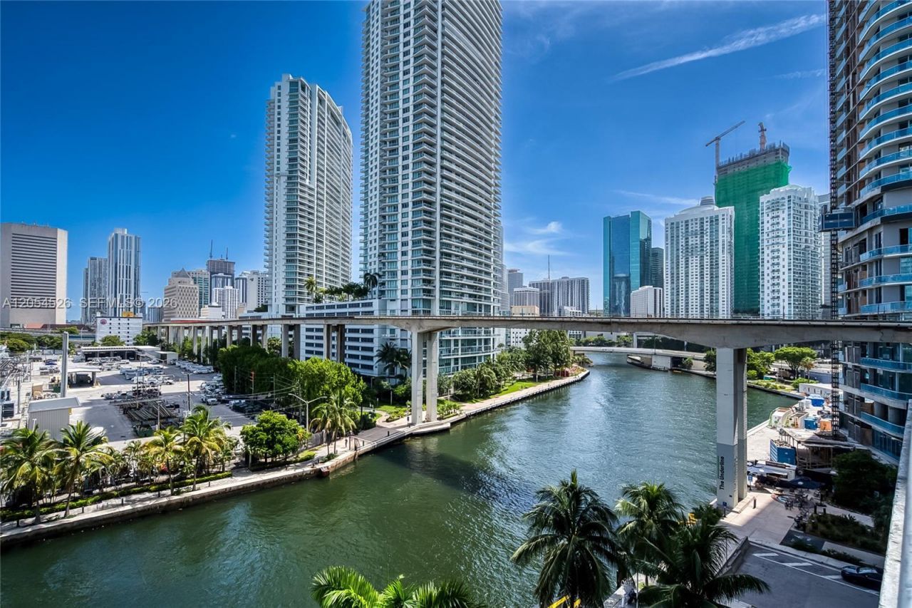690 SW 1st Ct, Unit 1019, Miami, FL 33130 Photo