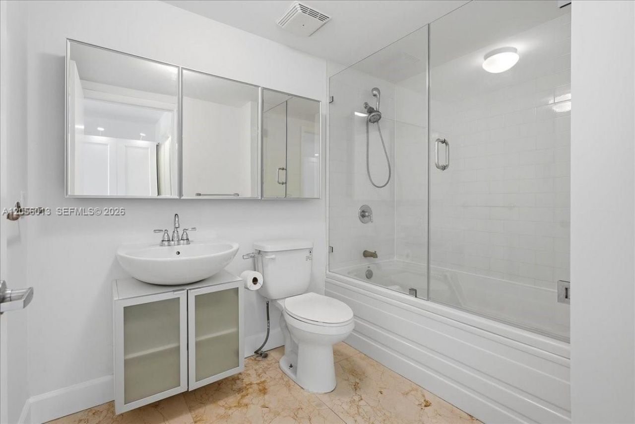 690 SW 1st Ct, Unit 2306, Miami, FL 33130 Photo