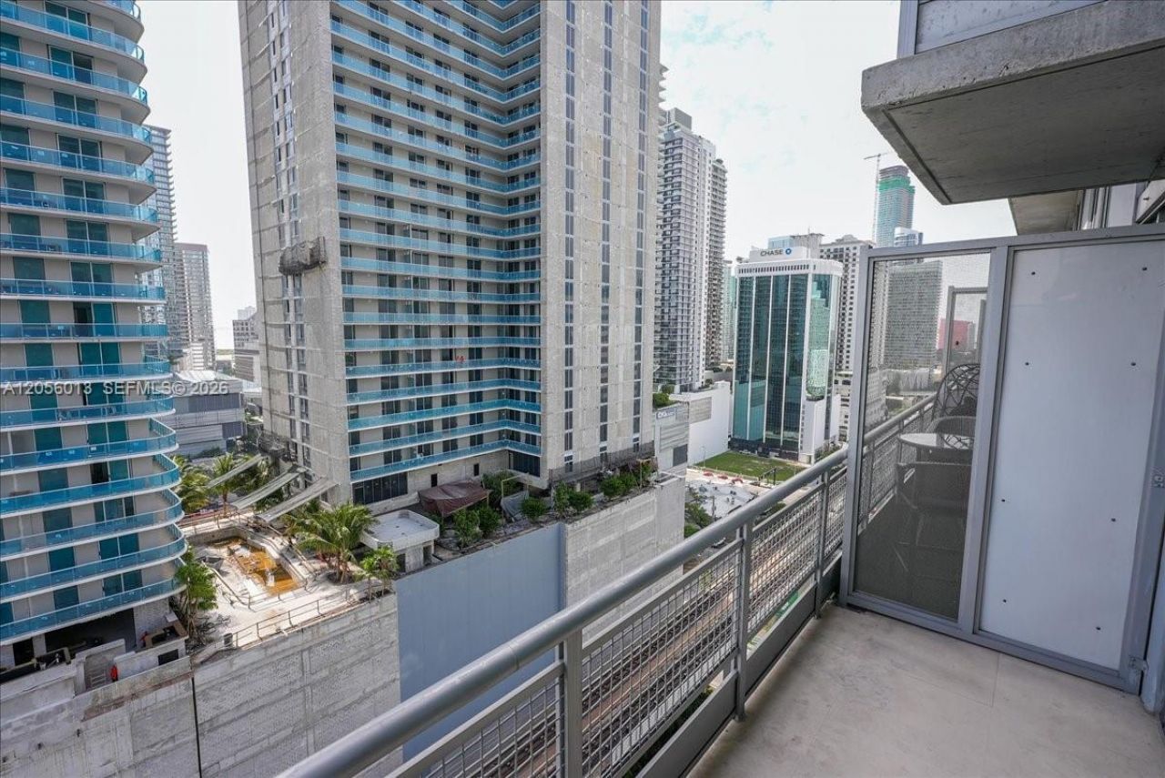 690 SW 1st Ct, Unit 2306, Miami, FL 33130 Photo