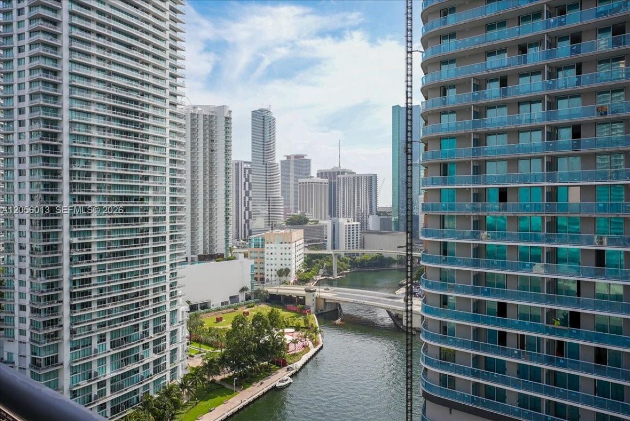 690 SW 1st Ct, Unit 2306, Miami, FL 33130 Photo