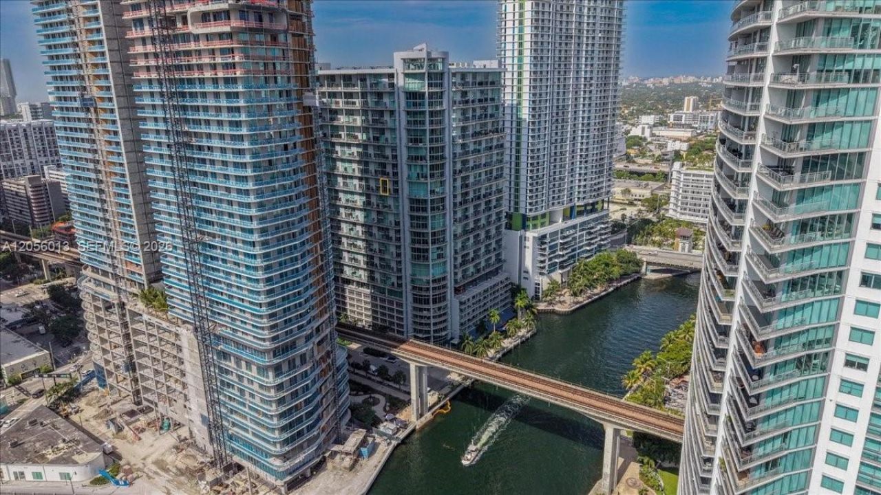 690 SW 1st Ct, Unit 2306, Miami, FL 33130 Photo