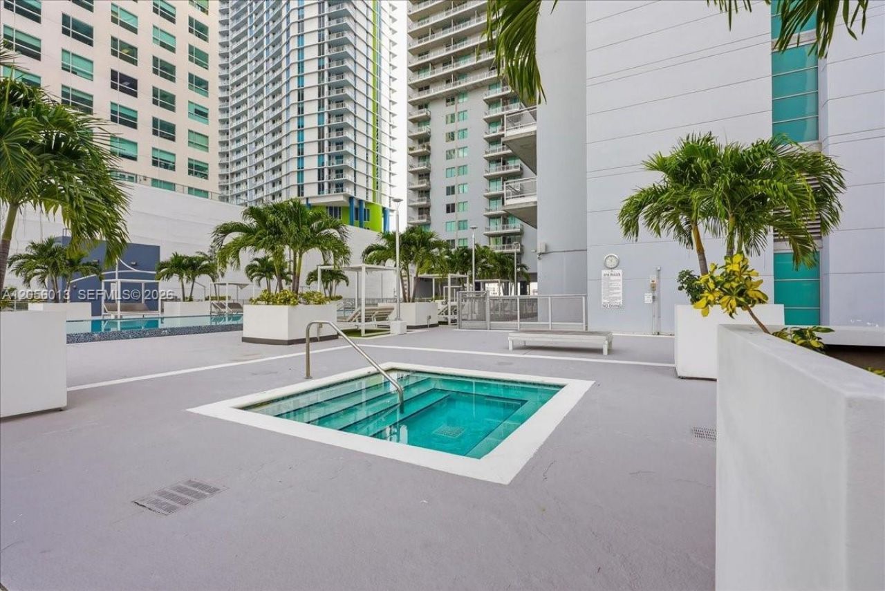 690 SW 1st Ct, Unit 2306, Miami, FL 33130 Photo